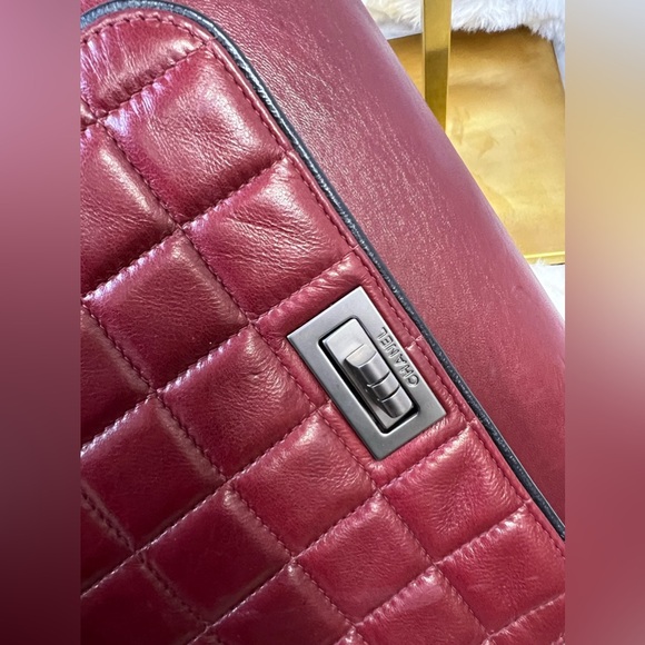 CHANEL Burgundy Square Quilt Accordion Flap Bag-63111012 - Picture 5 of 11